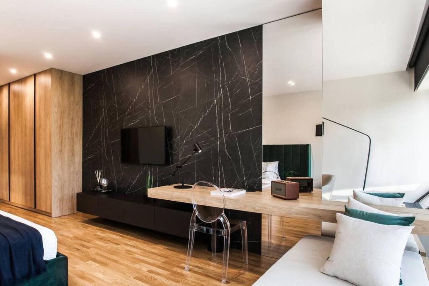 2 Sidebyside Suites In Athens Riviera By The Olon Exterior photo